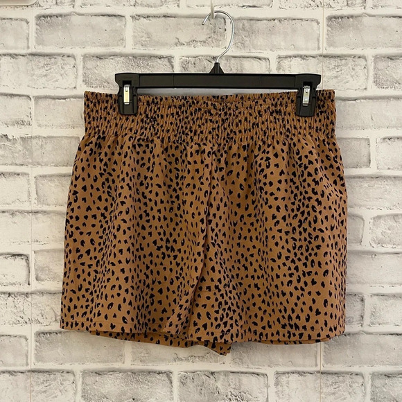 Women’s high waist camel/black animal print lightweight shorts Large - Picture 2 of 2